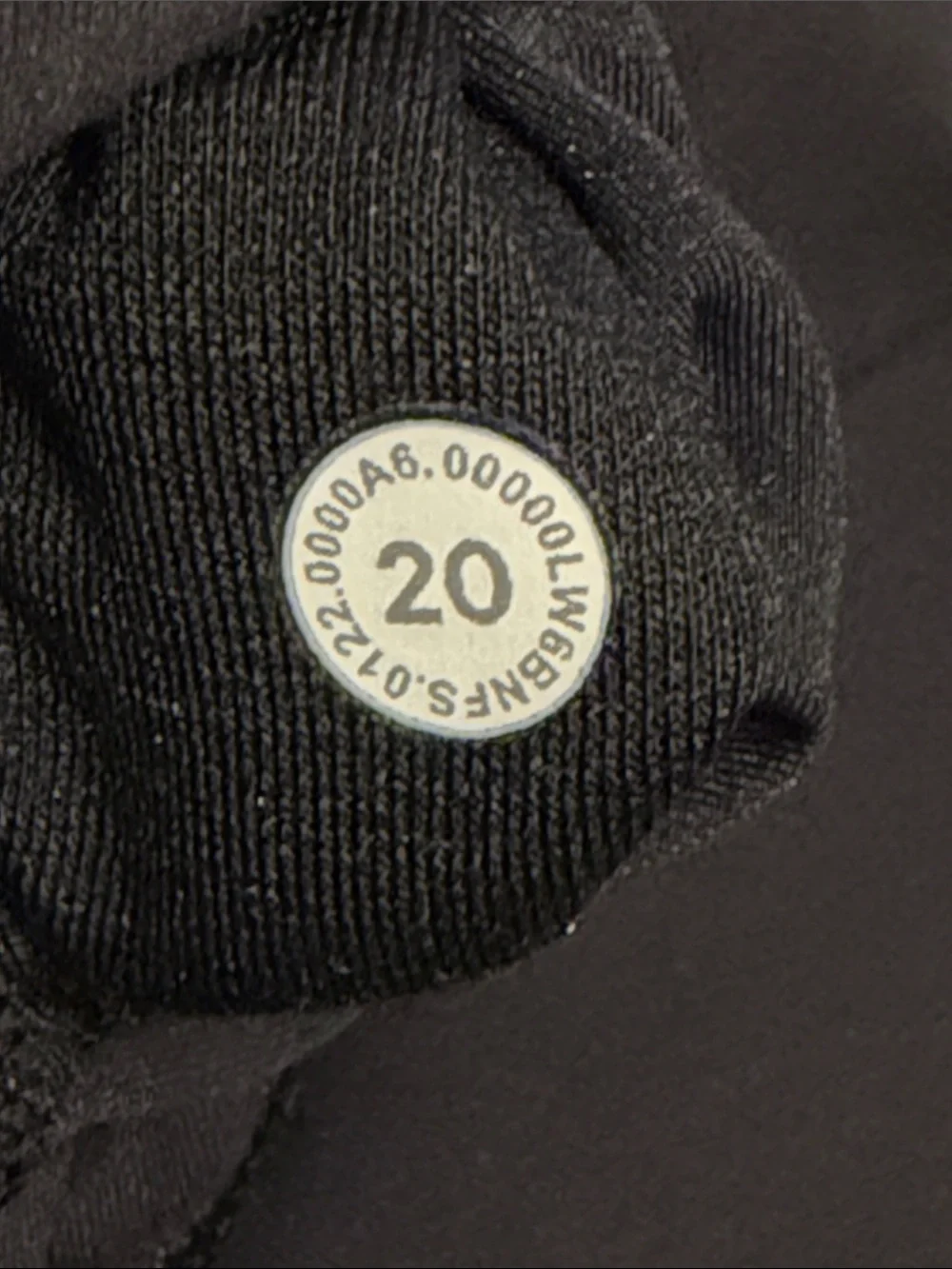 NWOT Lululemon Wunder Train High-Rise Crop 23